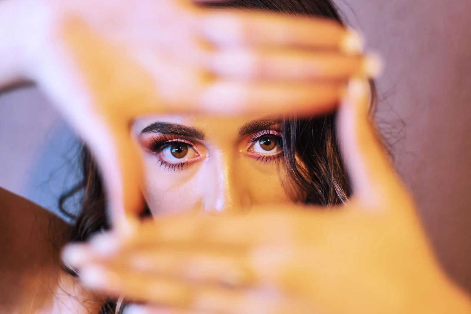 When to Shape Your Brows Before Your Wedding